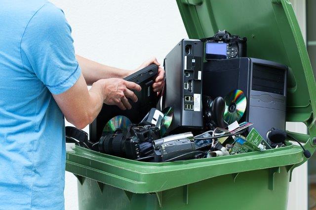 Bestilling afhentning af elektronikaffald – IT og el skrot